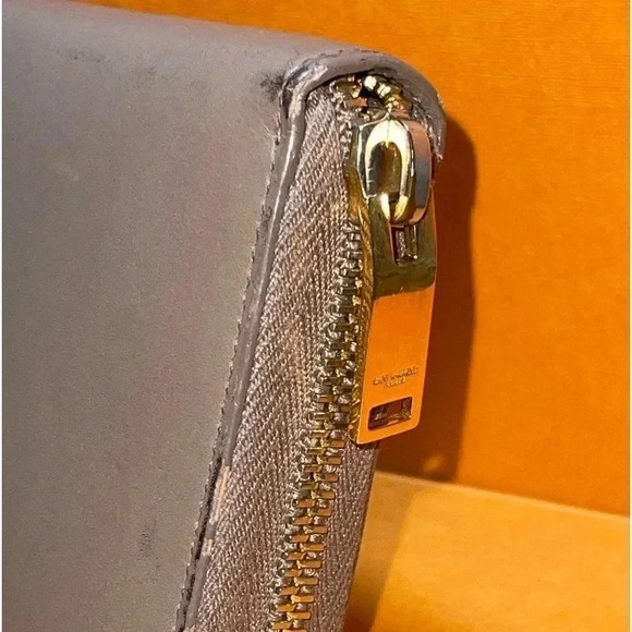 Ysl Zippy Wallet - Picture 4 of 14